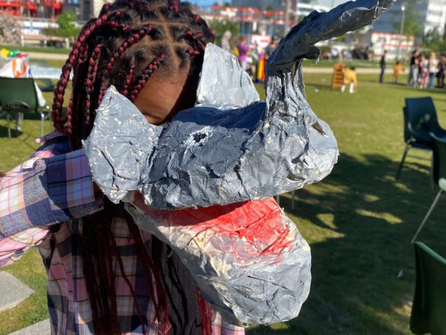 Parent/child puppet workshop in Paris 19th district