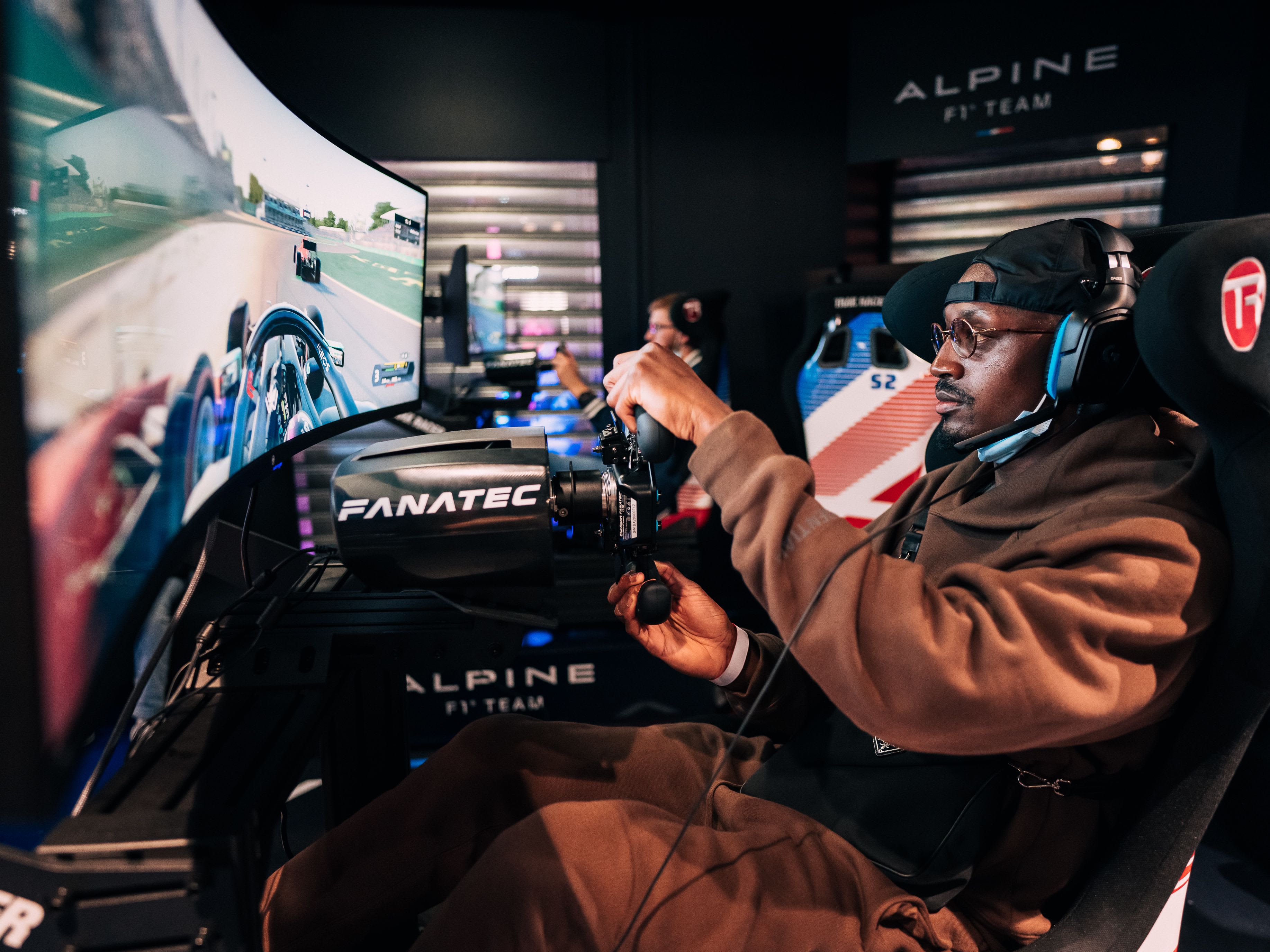 Simulateur de courses automobiles à Paris