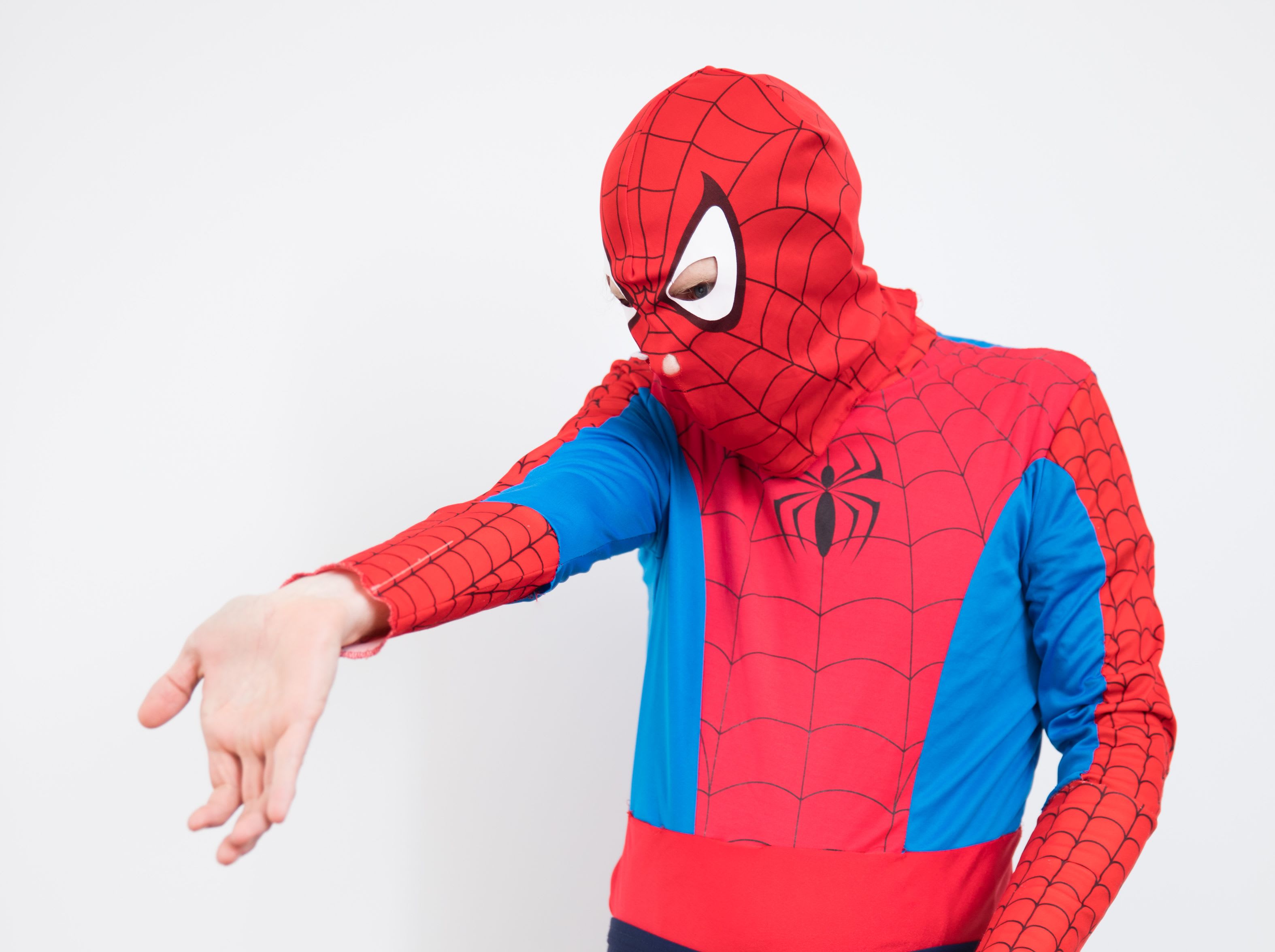 Anniversaire enfant spiderman à domicile de 3 à 7 ans