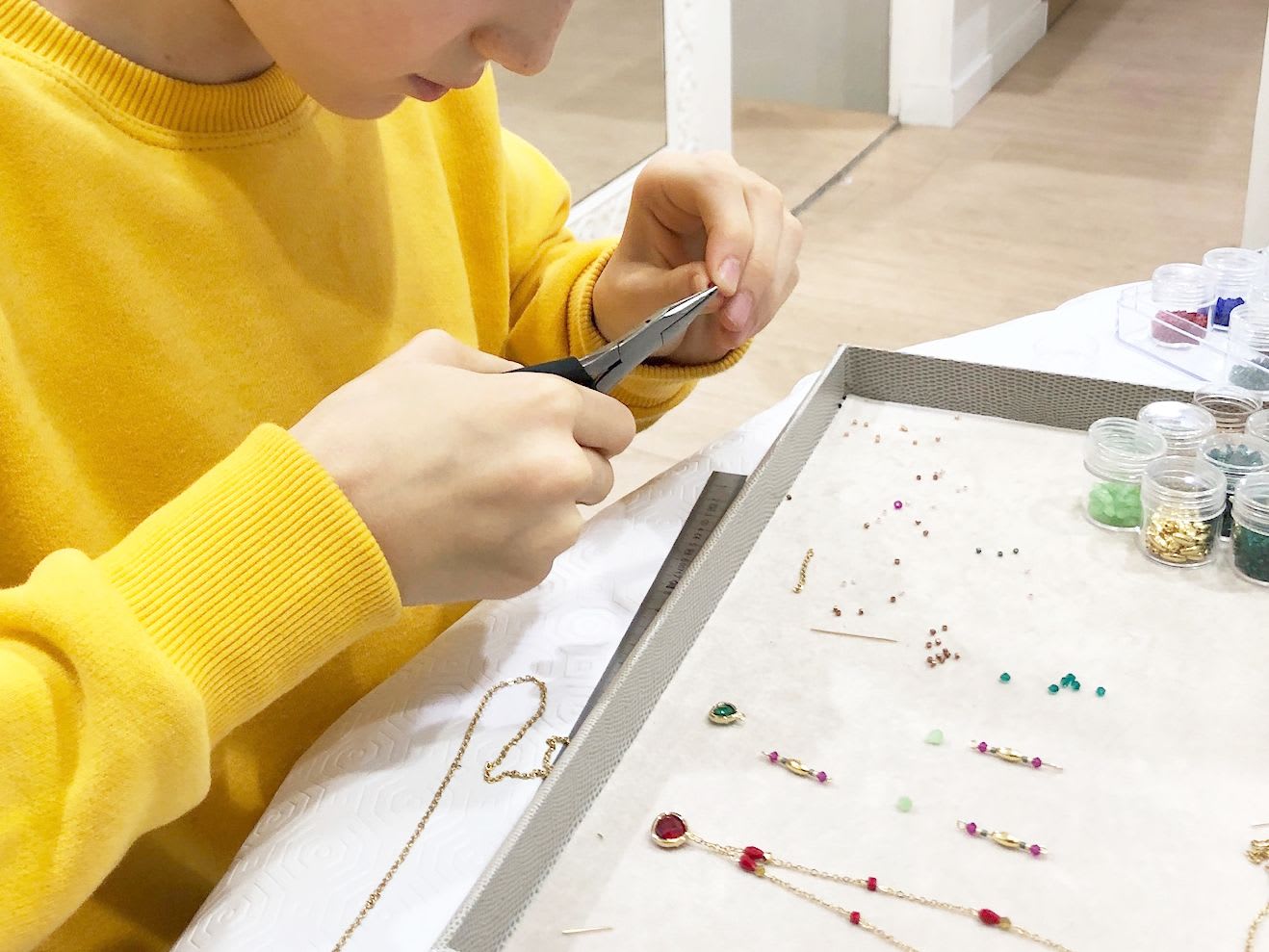 Atelier enfant création de bijoux à Paris 16ème