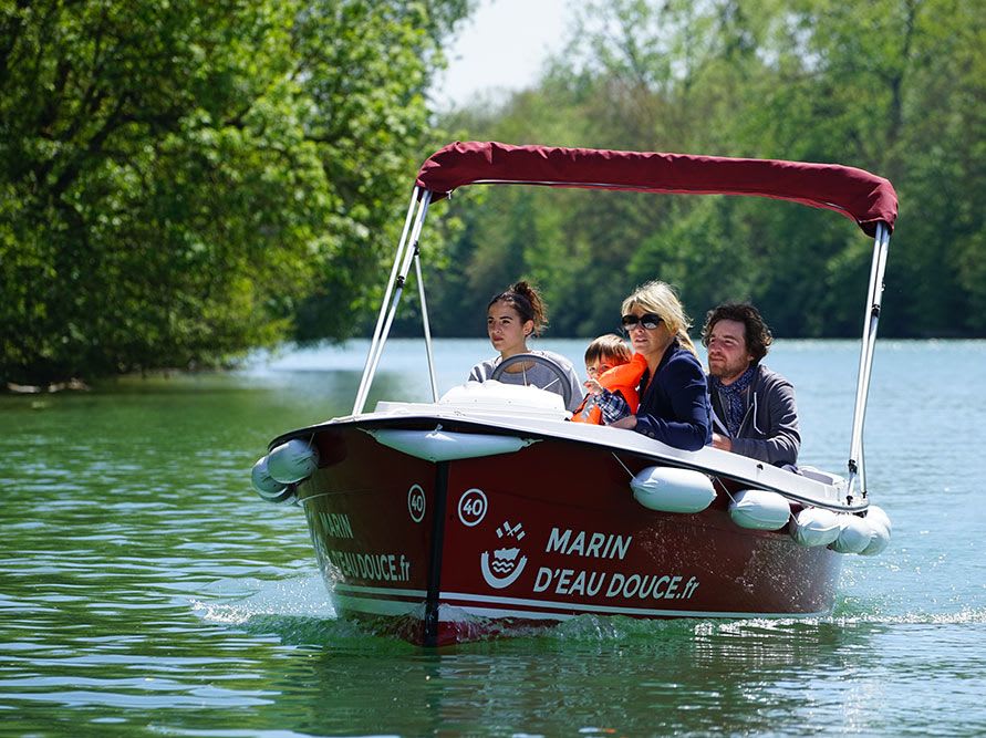 Location De Bateau Electrique A Meaux Funbooker