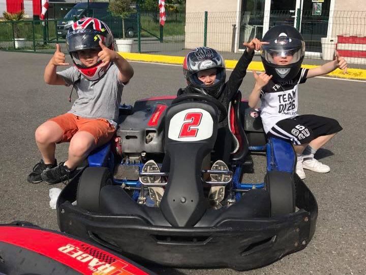 Anniversaire Karting 7 14 Ans A Saint Etienne 42 Funbooker
