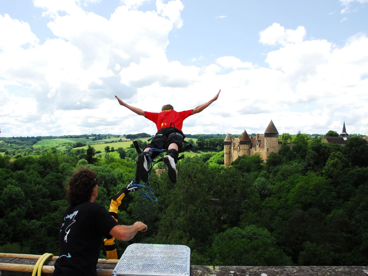 Saut à l’élastique depuis le Viaduc de Culan : Antipodes Sport Nature - Culan