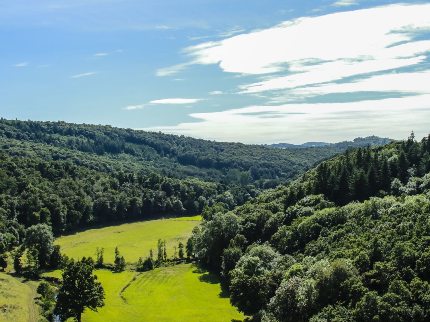 Tyrolienne géante depuis le Viaduc de la Souleuvre : AJ Hackett - Carville