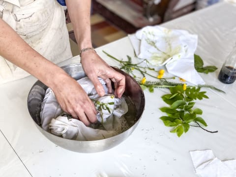 Atelier bundle dye : impression végétale sur tissu à  Lille (59)