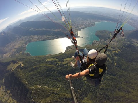Vol en Parapente Biplace au-dessus du lac d'Annecy (74)