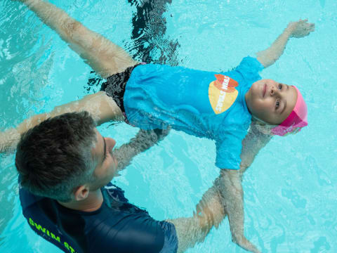 Cours de natation pour enfants à  la piscine de Melun (77)