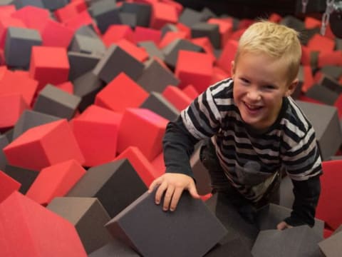 Trampoline Park Mini-Jump Enfant à  Gennevilliers (92)