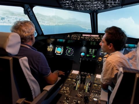 Stage antistress en avion sur simulateur à  Aix-en-Provence (13)