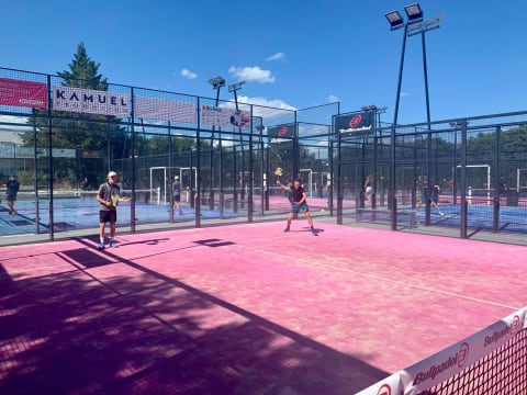 Stage vacances Padel Tennis à  Nîmes (30)