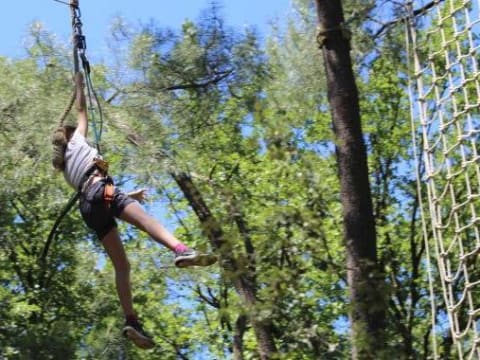 Parc Aventure Accrobranche à  Bollène (84)