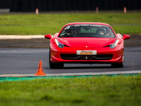 Stage de Pilotage Ferrari 458 Italia au Circuit du Mans (72)