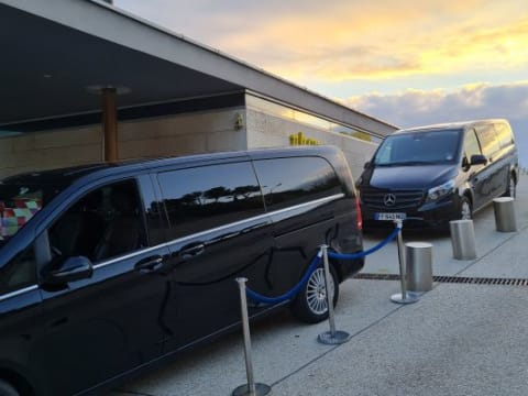 Circuit journée découverte en Van avec chauffeur à  Marseille