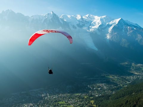 Vol en Parapente aux Houches en face du Mont Blanc (74)