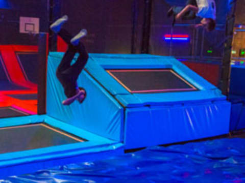 Trampoline Park à  Orléans (45)