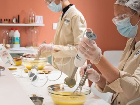 Atelier Création de cosmétiques Bio spécial EVG/EVJF à  Angers