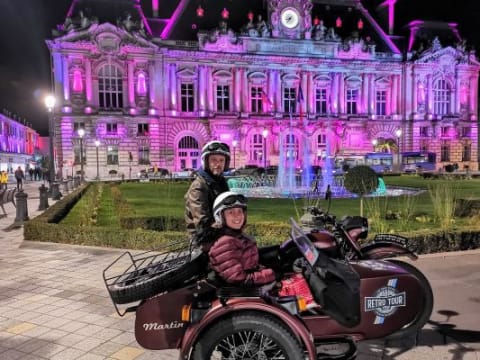 Balade nocturne en Side-Car à  Tours (37)