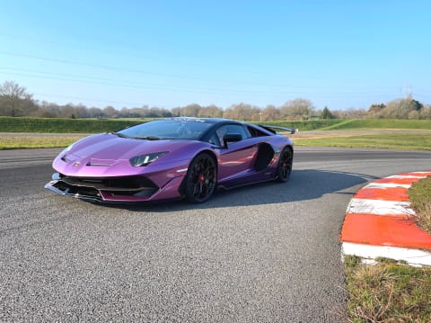 Stage Pilotage Lamborghini Aventador SVJ Roadster à  Issoire