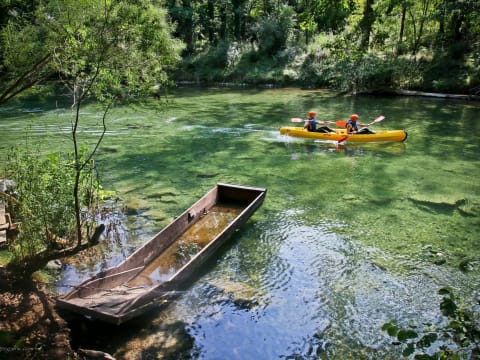 Location de Canoë Kayak à  Millau : descente de la Dourbie