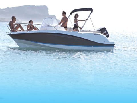 Excursion privatisée en bateau à  Saint-Raphaël (83)