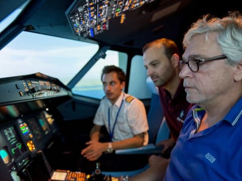 Simulateur de pilotage d'avion de ligne à  Lyon