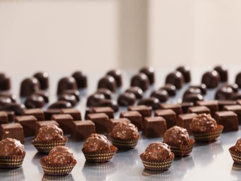 Atelier fabrication de bonbons de chocolat à  Nice (06)