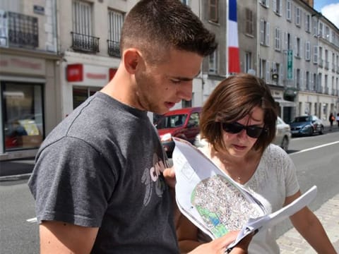 Rallye Urbain dans le centre-ville de Grenoble (38)