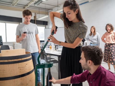 Atelier création de votre propre cuvée de vin à  Montreuil (93)