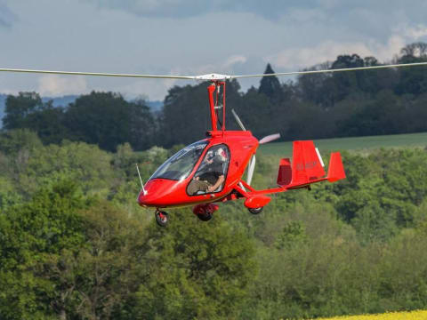 Découverte de l'Auvergne en autogire depuis Saint-Flour (15)