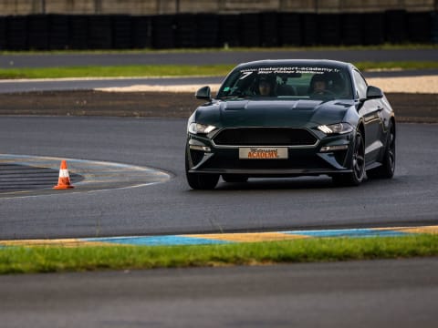 Stage de pilotage Ford Mustang Bullitt - Circuit du Mans (72)