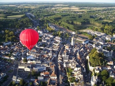 Vol en Montgolfière à  Loches (37)