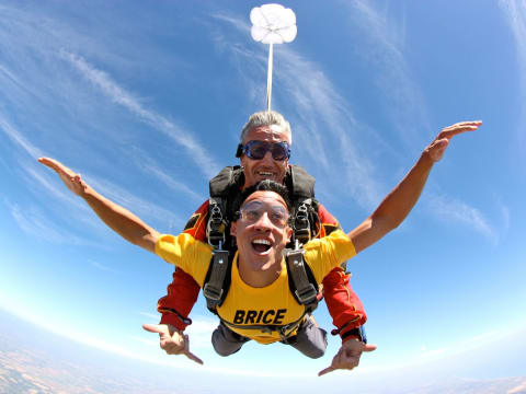 Saut en Parachute en tandem dans le sud-ouest proche de Cahors