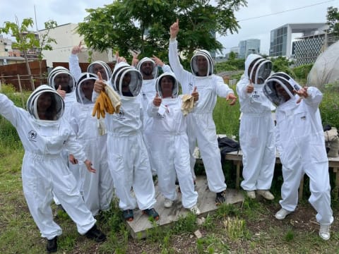 Stage 1/2 journée Apiculture à  Givet dans les Ardennes