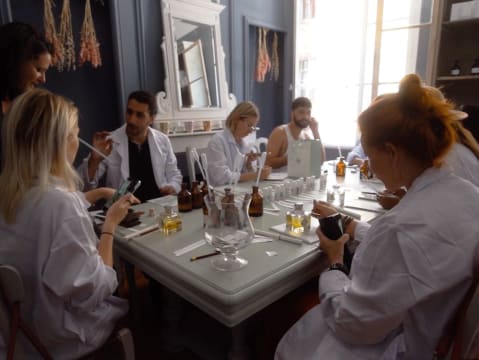 Atelier création de parfum d'intérieur à  Aix-en-Provence (13)