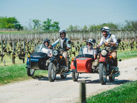 Balade en Side-Car dans les Vignobles Bordelais (33)