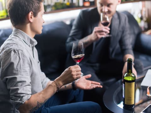 Séance de dégustation de vins privatisée à  Chartres