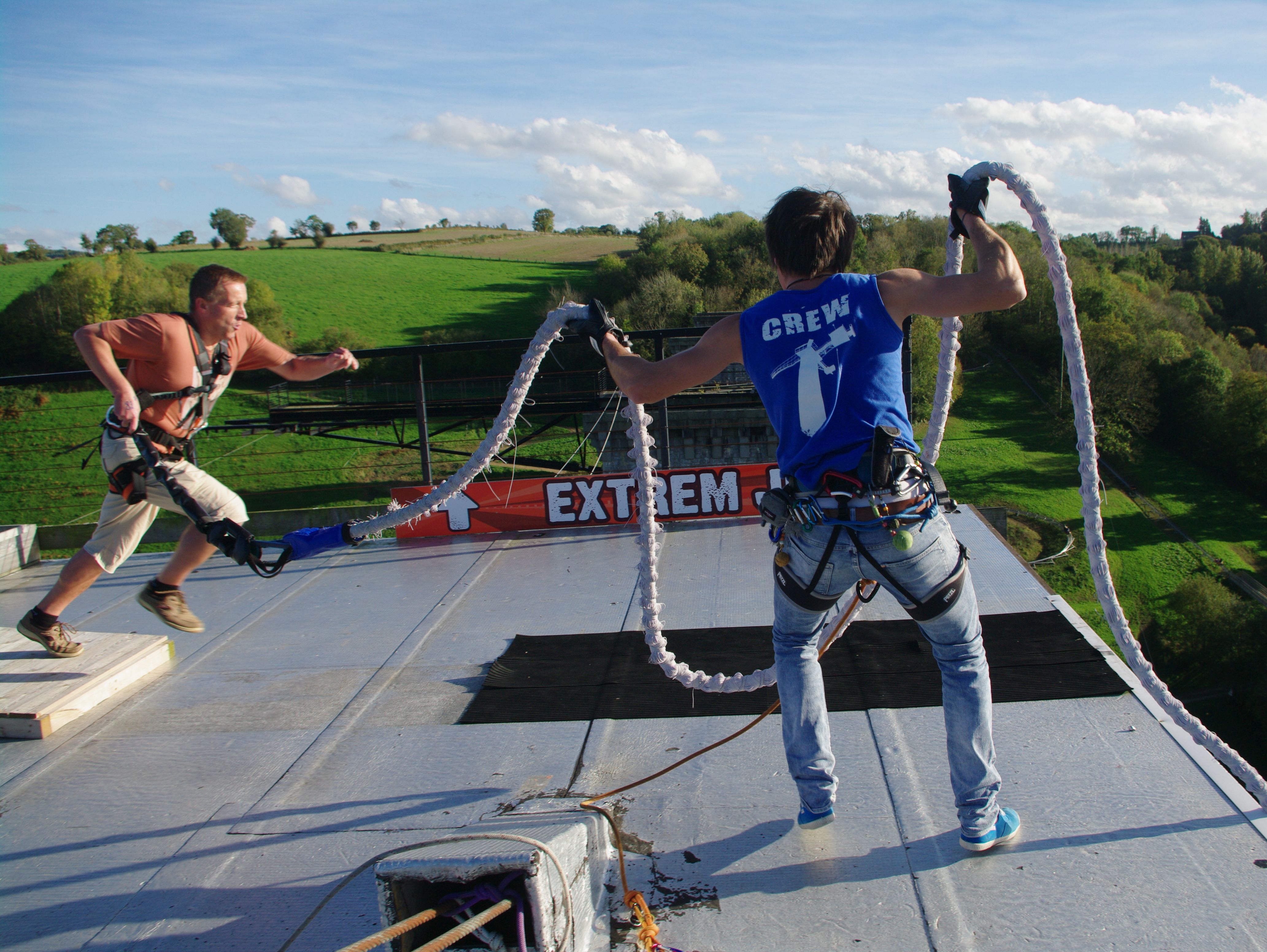 4 Images 1 Mot Saut à L élastique