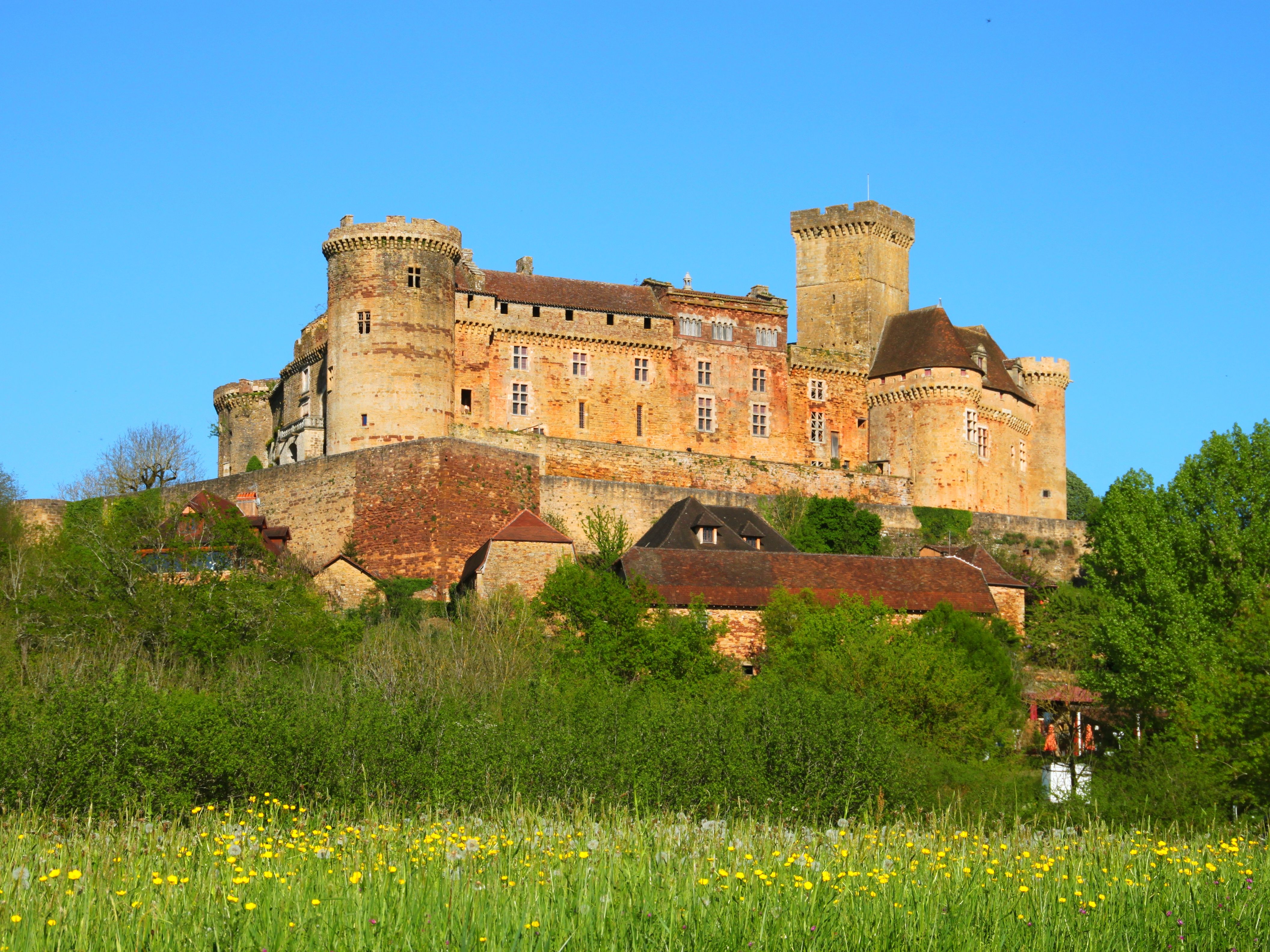 CHÂTEAU DE CASTELNAU-BRETENOUX