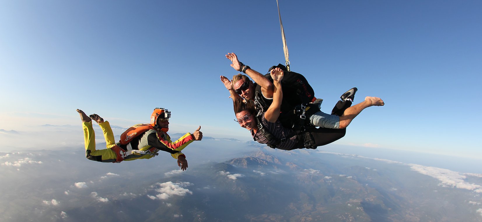 En Chute Libre Streaming Saut en parachute à Propriano - Corse Parachutisme