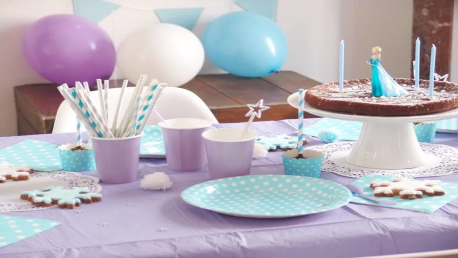 Décoration de gâteau de fête d'anniversaire Frozen pour enfants