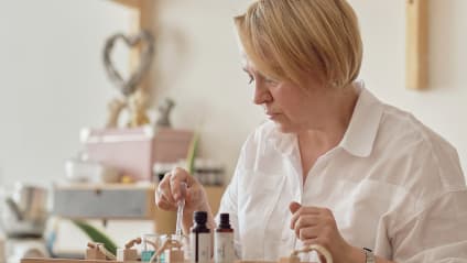 Quelles sont les différentes étapes pour créer un parfum ?