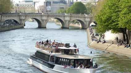 Quels sont les points de départ des croisières sur la Seine ?