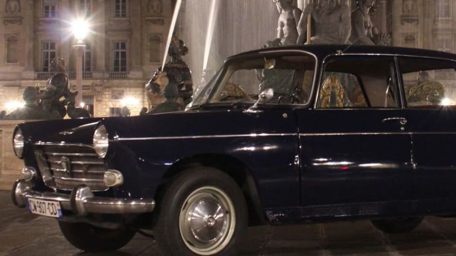 Une balade de nuit dans Paris en voiture de collection
