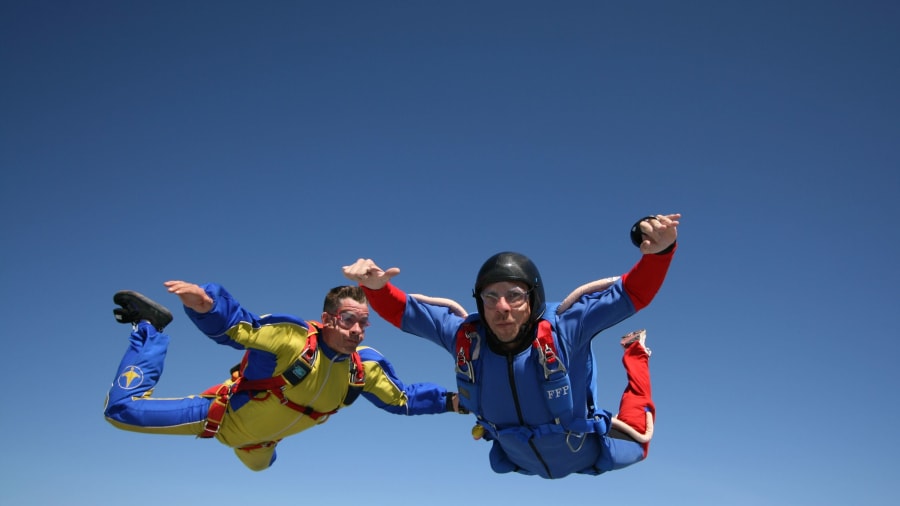 Peut-on sauter en parachute quand on a des lunettes ?