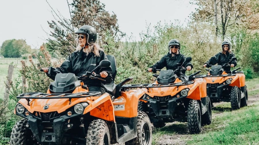 Découvrez les forêts environnantes pendant une randonnée quad pleine de sensations fortes