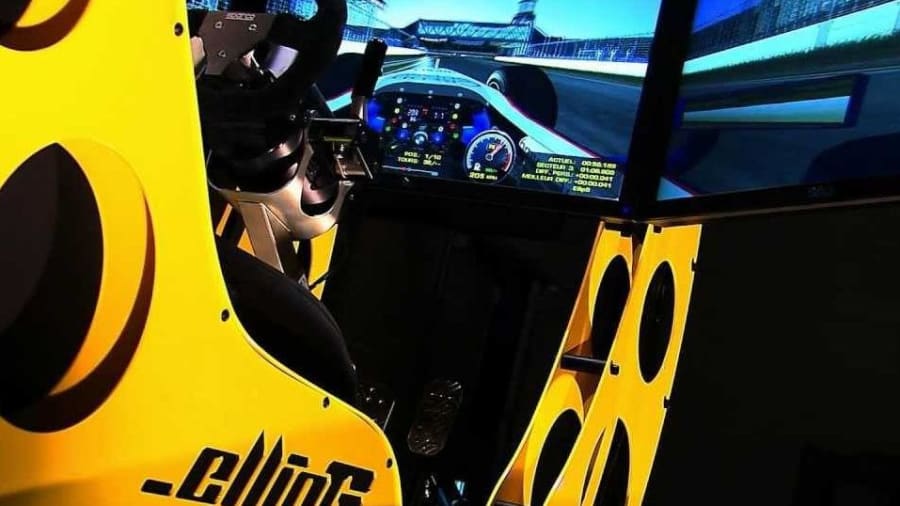 Une session en simulateur pilotage automobile pour amuser les as du volant