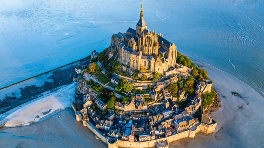 Visiter l’Abbaye du Mont-Saint-Michel, classée monument historique