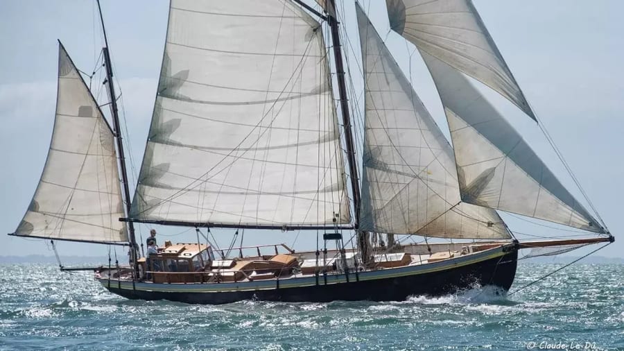 Excursion à bord d'un voilier pour une sortie iodée