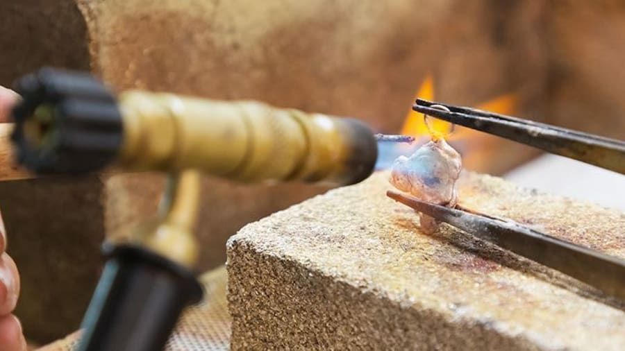 Misez sur un atelier création boucles d'oreilles en argent