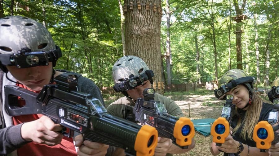 Affrontez vos adversaires lors d’une partie de Laser Tag démentielle